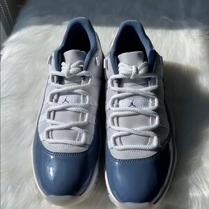 Air Jordan 11 Retro Low "Diffused Blue" sneakers (Men’s 8.5) Authentic Brand New